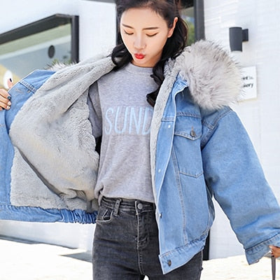 Hooded Fur Denim Jackets Women Liner Cotton Winter Thicker Denim Coats Ladies Casual Jacket Female Plus Size Loose Outerwear Top